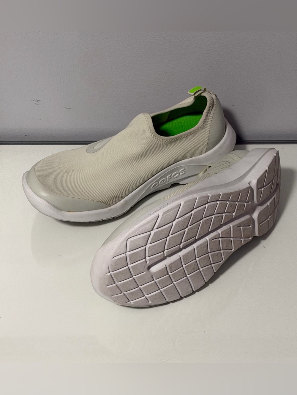 OOFOS Women's Slip-On Sneakers in Cream with Lime Green Accents - Picture 6 of 6